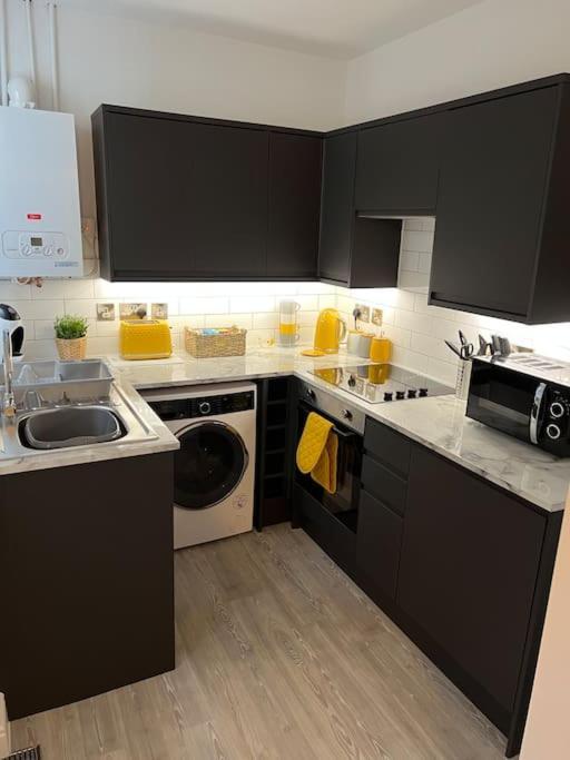 Brand New Stunning Family House Villa Blackpool Bagian luar foto